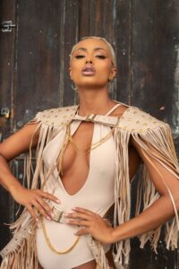 SAFARI ALUNA NUDE +HOMBRERAS